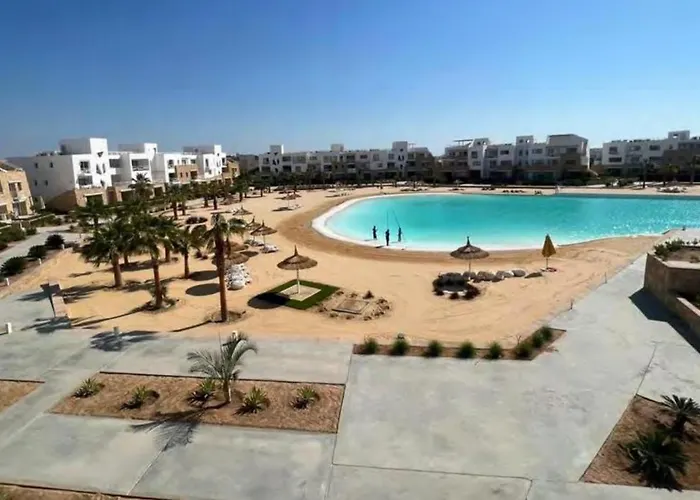 Apartment Swan Lake, 3 Bedrooms, Roof *