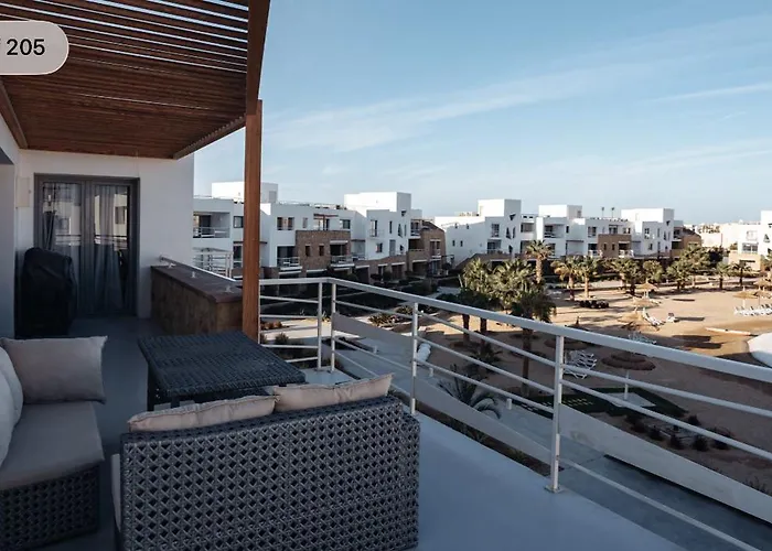 Apartment Swan Lake, 3 Bedrooms, Roof El Gouna